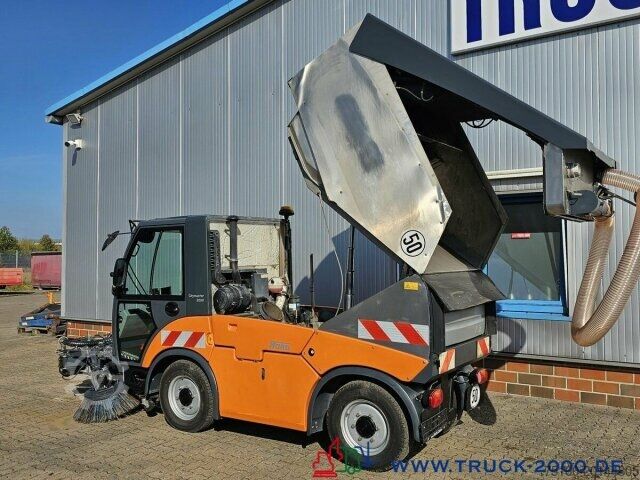 Kehrmaschine Hako Citymaster 2000 3 Besen- 4 Radlenkung-Hecksauger