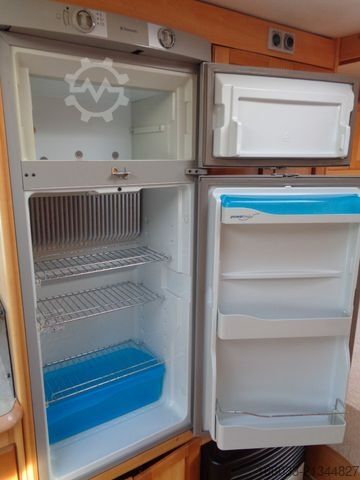 Karavan LMC Dominant 550 E *Einzelbetten*