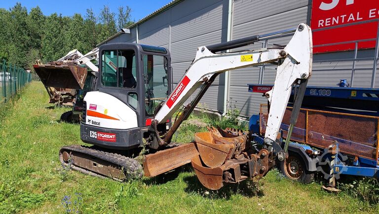  Bobcat E35