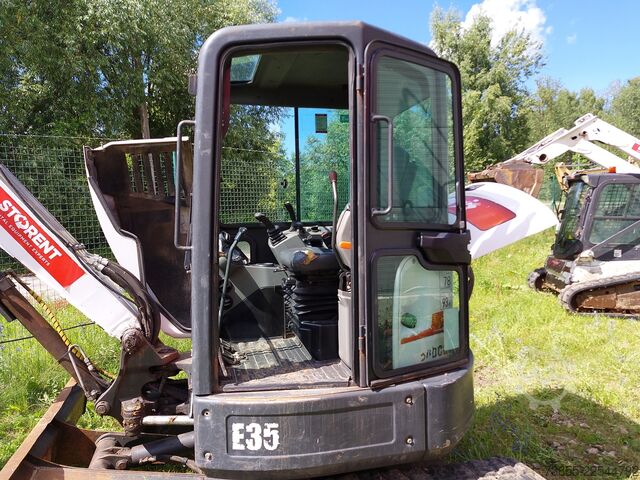  Bobcat E35