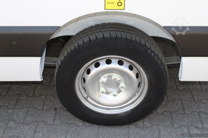 Lastbilsmonterad arbetsplattform Renault Master  Versalift VDTL 14m - 2 Per.Korb 230kg