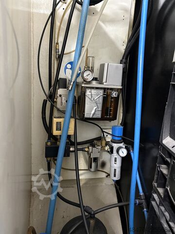 Pionowe centrum obróbcze HURCO VMX24