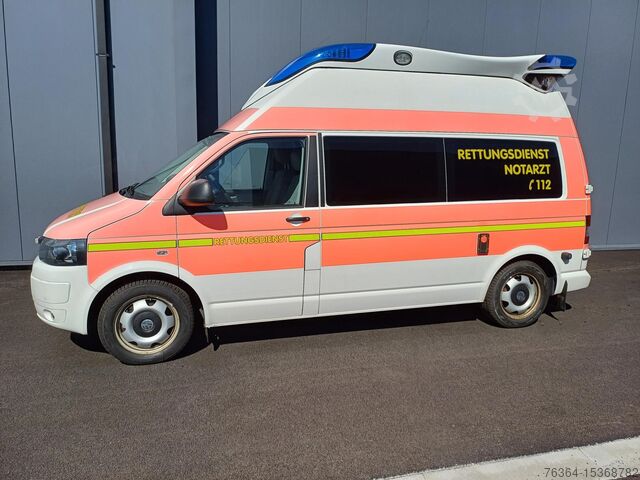 Ambulance VW T5 Transporter Ambulance