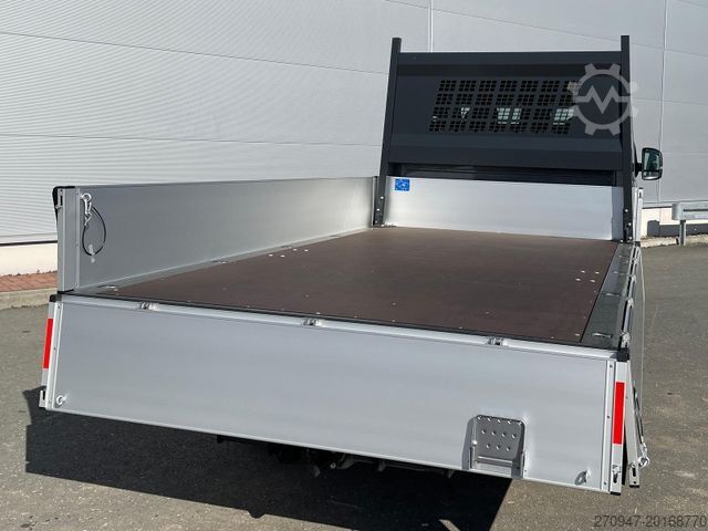 Pritschenwagen MAN TGE 3.180 Pritsche DOKA LR 4x4 ACC LED DIFF-SPER