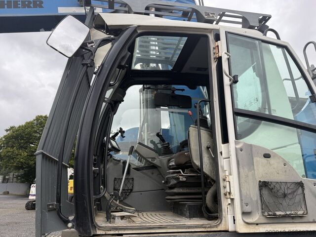 Kettenbagger LIEBHERR R926 COMPACT Kettenbagger 30 Tonnen *11.644 H