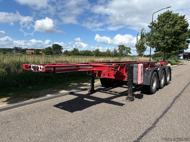 Transporte de contentores Schmitz Cargobull SCF24 20FT Chassis / Tank / ADR / BPW Axles / D...