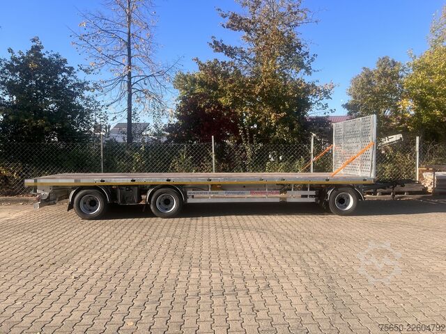 Otvorena prikolica Möslein T 3 Plato 8,6 m  3 Achs Jumbo- Plato- Anhänger 8,60 m, Mega