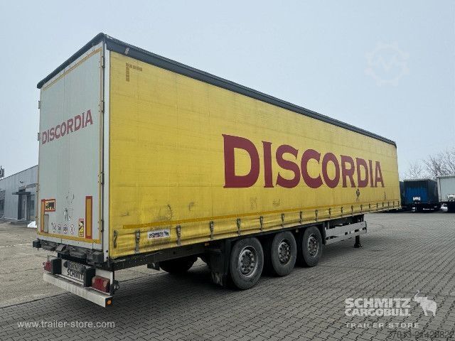 Nyitott ponyvás félpótkocsi Schmitz Cargobull Curtainsider Standard