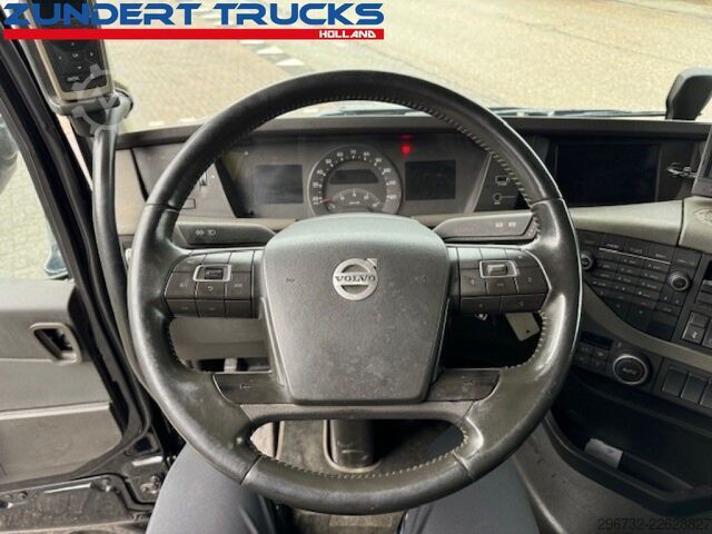 Zware belasting Volvo FH16-750 GLOBETROTTER, 8x4