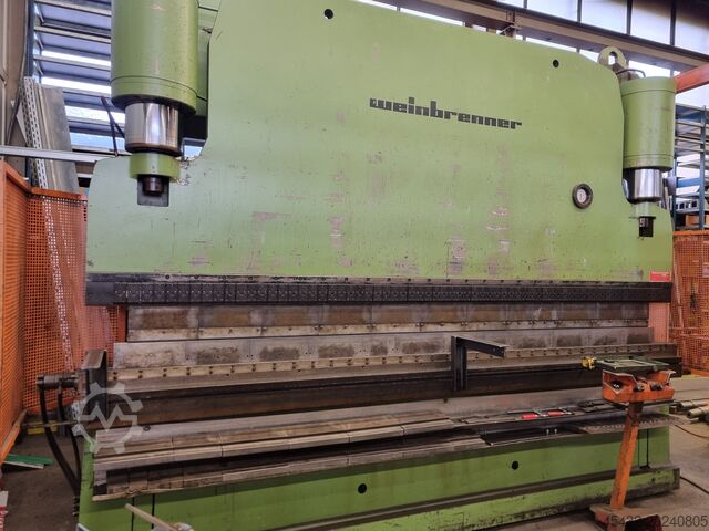 NYOMD A FÉKET Weinbrenner GP 250