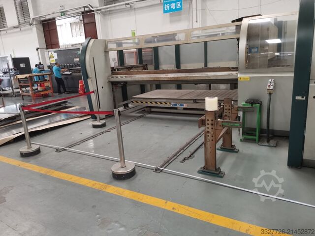 Centro di lavorazione lamiera Salvagnini P4-2516