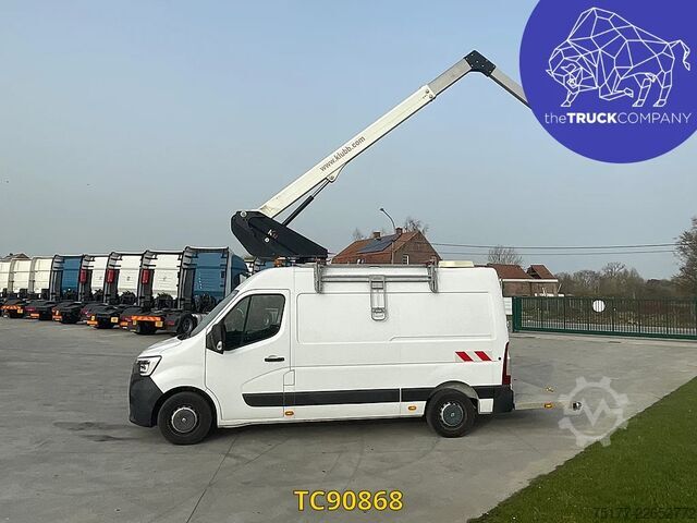 Platforma za podizanje Renault Master 145.35 Nacelle