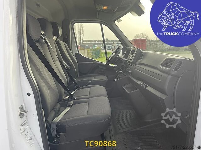 Plataforma elevadora Renault Master 145.35 Nacelle