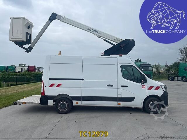 Zvedací plošina Renault Master 145.35 klubb