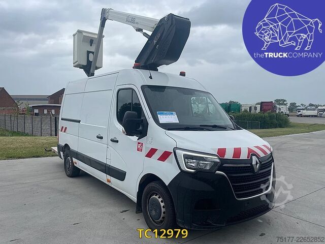 Piattaforma di sollevamento Renault Master 145.35 klubb