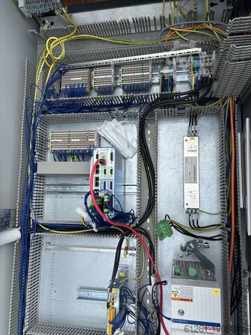 NC-verbindingsmodule + monitor + servoversterker Kistler NCFH 30 400 300 B H C G