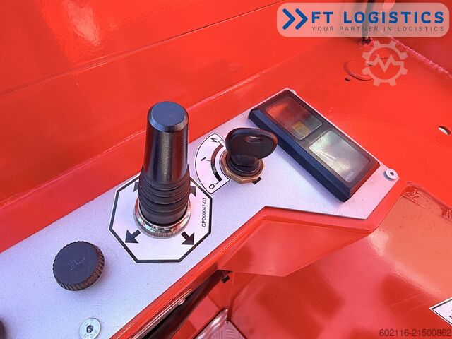 Vierwegvorkheftruck Combilift C3000GST GAS TRIPLEX 8300 FREE LIFT TOP1