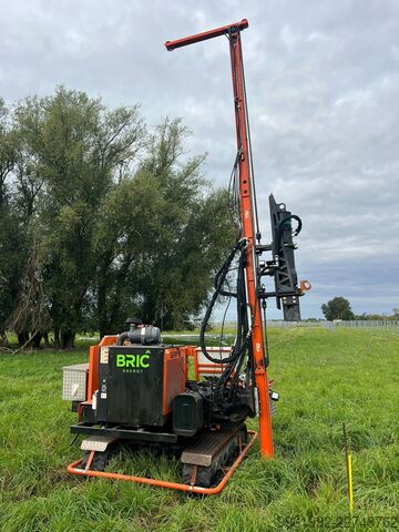 Hincador de pilotes Gayk HRE 4000 WS GPS
