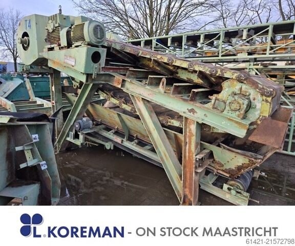 Stalen schakelbandtransporteur met trechter Svedala Svedala Steel Apron Conveyor with Hopper