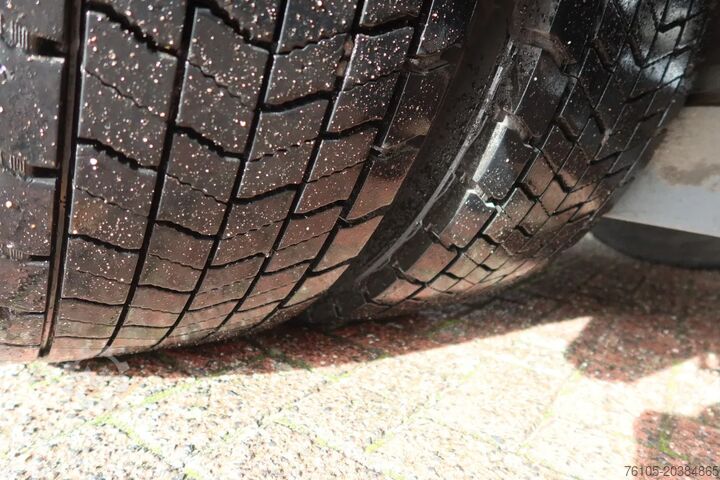 Koffer Mercedes-Benz Actros 1830 Bak + Dhollandia klep 2000 KG + rol...