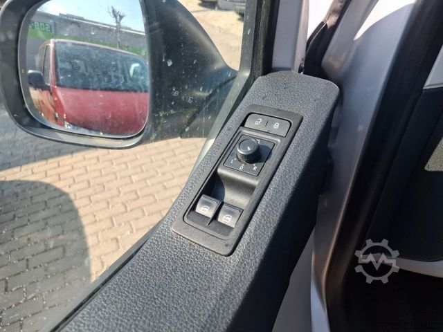 Minibus VOLKSWAGEN T6 9-Sitzer-Stoff-lang  1. Hand