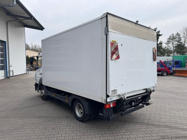 Vrachtwagen met bakwagen MERCEDES-BENZ Atego 816 L 4 m Koffer LBW Koffer-Heizung Kamera