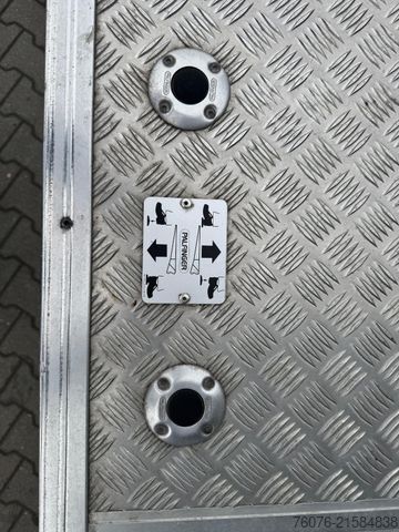 Vrachtwagen met bakwagen MERCEDES-BENZ Atego 816 L 4 m Koffer LBW Koffer-Heizung Kamera