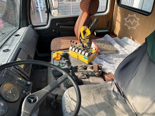 Autolaadkraan MERCEDES-BENZ 2632 HMK Dachdeckerkran 6x6