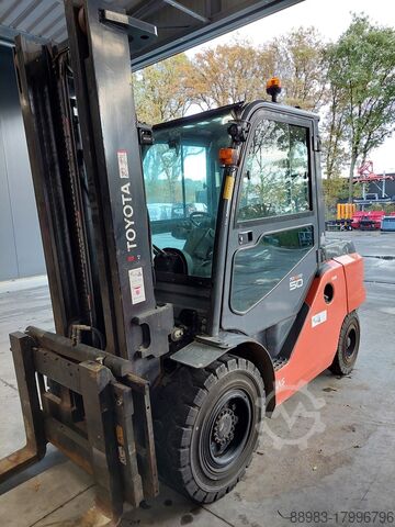 Diesel vorkheftruck Toyota 40-8FD50N