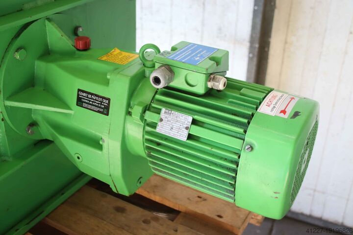 Rotační ventil 0,75 kW 16 ot/min JKF B750S