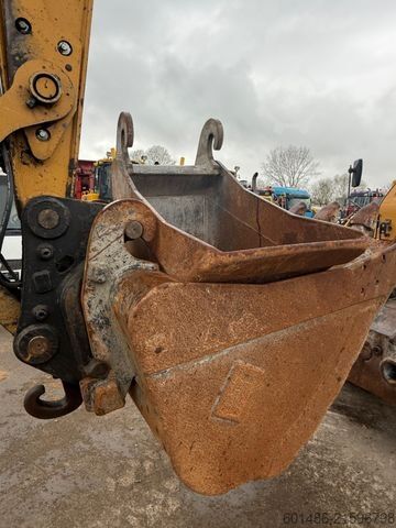 Mobile excavator CATERPILLAR M315