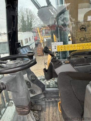 Mobile excavator CATERPILLAR M315