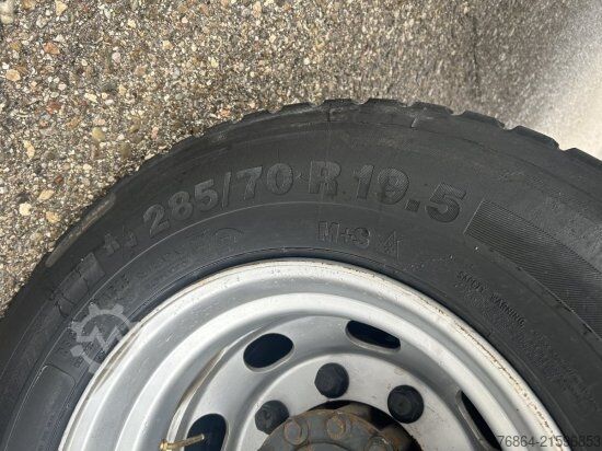 Vrachtwagen met bakwagen DAF LF 260 KOFFER+LBW