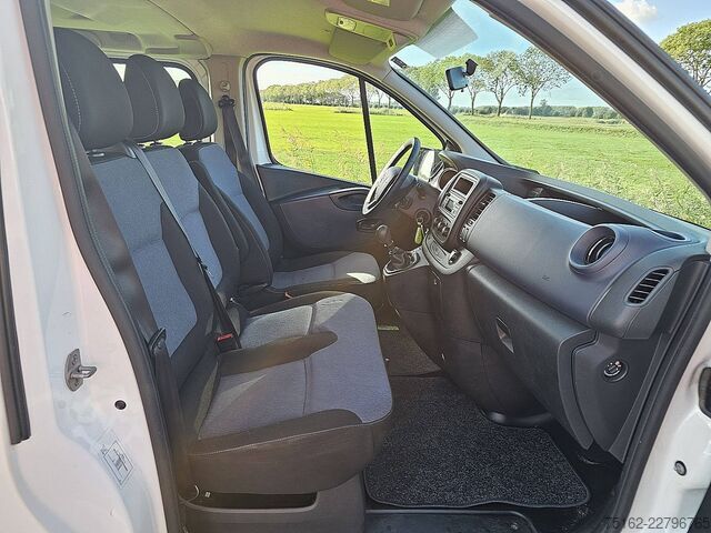 Επιβατικές μεταφορές OPEL VIVARO 1.6 L1H1 Kombi 9P Airco