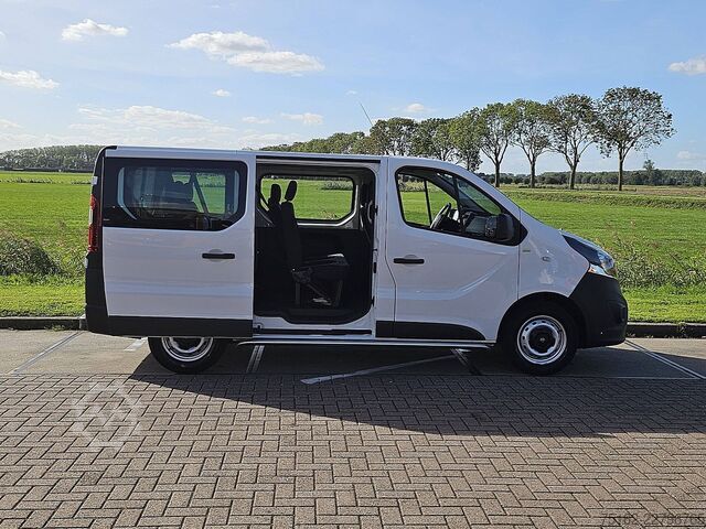 Επιβατικές μεταφορές OPEL VIVARO 1.6 L1H1 Kombi 9P Airco