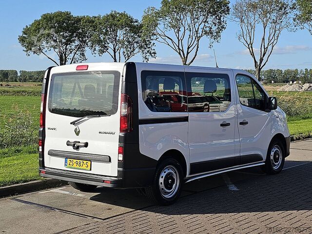 Transporte de pasajeros RENAULT TRAFIC 1.6 DCI L1H1 Kombi 8-Pers AC