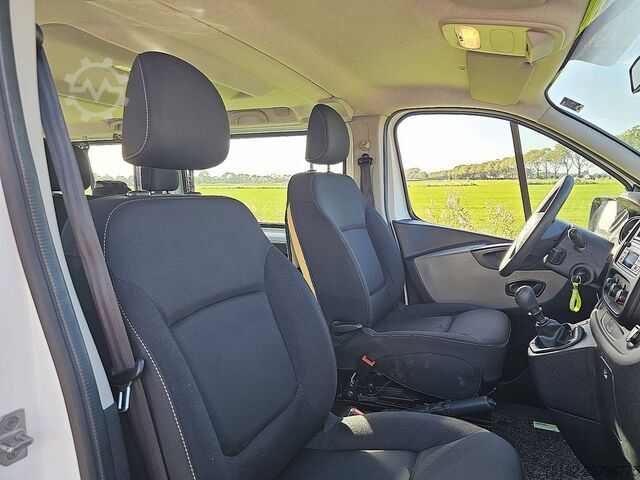 Transporte de pasajeros RENAULT TRAFIC 1.6 DCI L1H1 Kombi 8-Pers AC