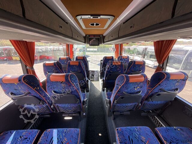 Touringcar Van Hool T 916 Astron