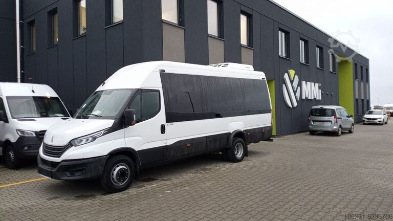 Minibus Iveco Daily