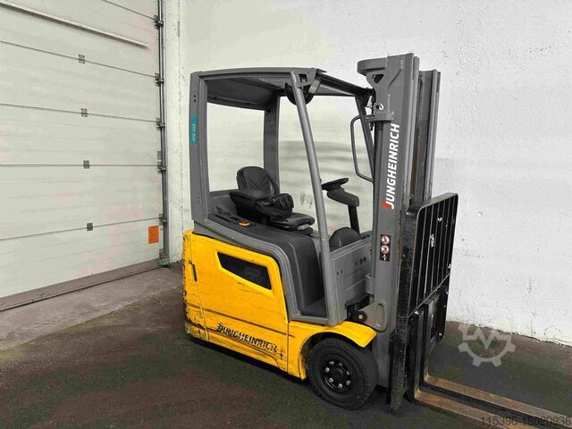 Empilhador eléctrico de 3 rodas Jungheinrich EFG 215 - TRIPLEX 4,4 m
