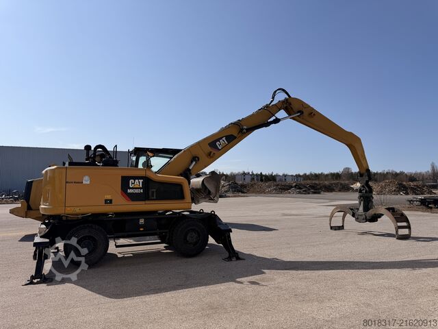 Material handler (wheeled excavator) Caterpillar MH3024