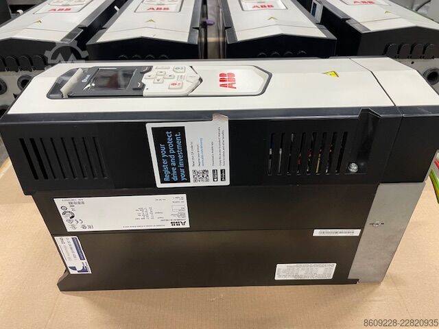Jednostka sterująca ABB ACS880-01-025A-3 Frequency Converter 400V 25A – 14 pcs