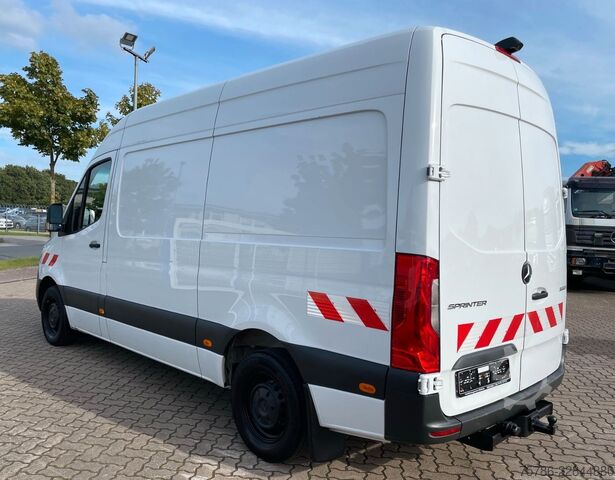 Furgon z wysokim dachem MERCEDES-BENZ Sprinter 316 CDI L2H2/ AC/ Navi/ Cam/ AHK 3.5t