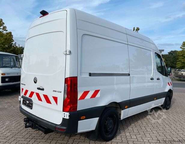 Furgon z wysokim dachem MERCEDES-BENZ Sprinter 316 CDI L2H2/ AC/ Navi/ Cam/ AHK 3.5t