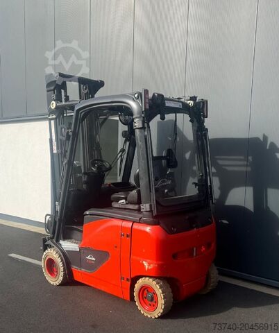 Ηλεκτρικό περονοφόρο τετράτροχο Linde E20PH