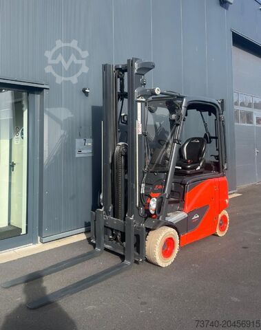 Elektromos négykerekű targonca Linde E20PH