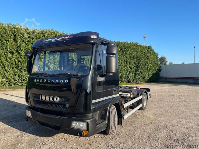 Haakarm vrachtwagen IVECO IVECO EUROCARGO 75E18 CON SCARRABILE NUOVO
