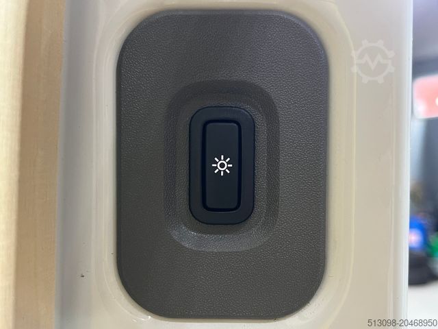 Hög tak skåpbil VOLKSWAGEN CRAFTER 2,0 TDI 4 MOTION OFFROAD REIFEN KLIMA