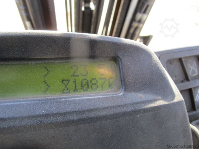 Diesel Forklift Yale GDP30VX - Triplex-Freihub 4,9m + ZINKENVERSTELLER