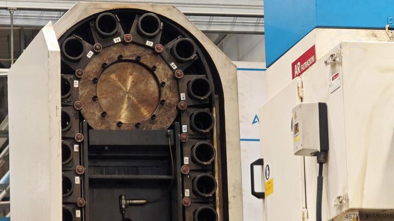 Horizontal machining center OKK HM 600